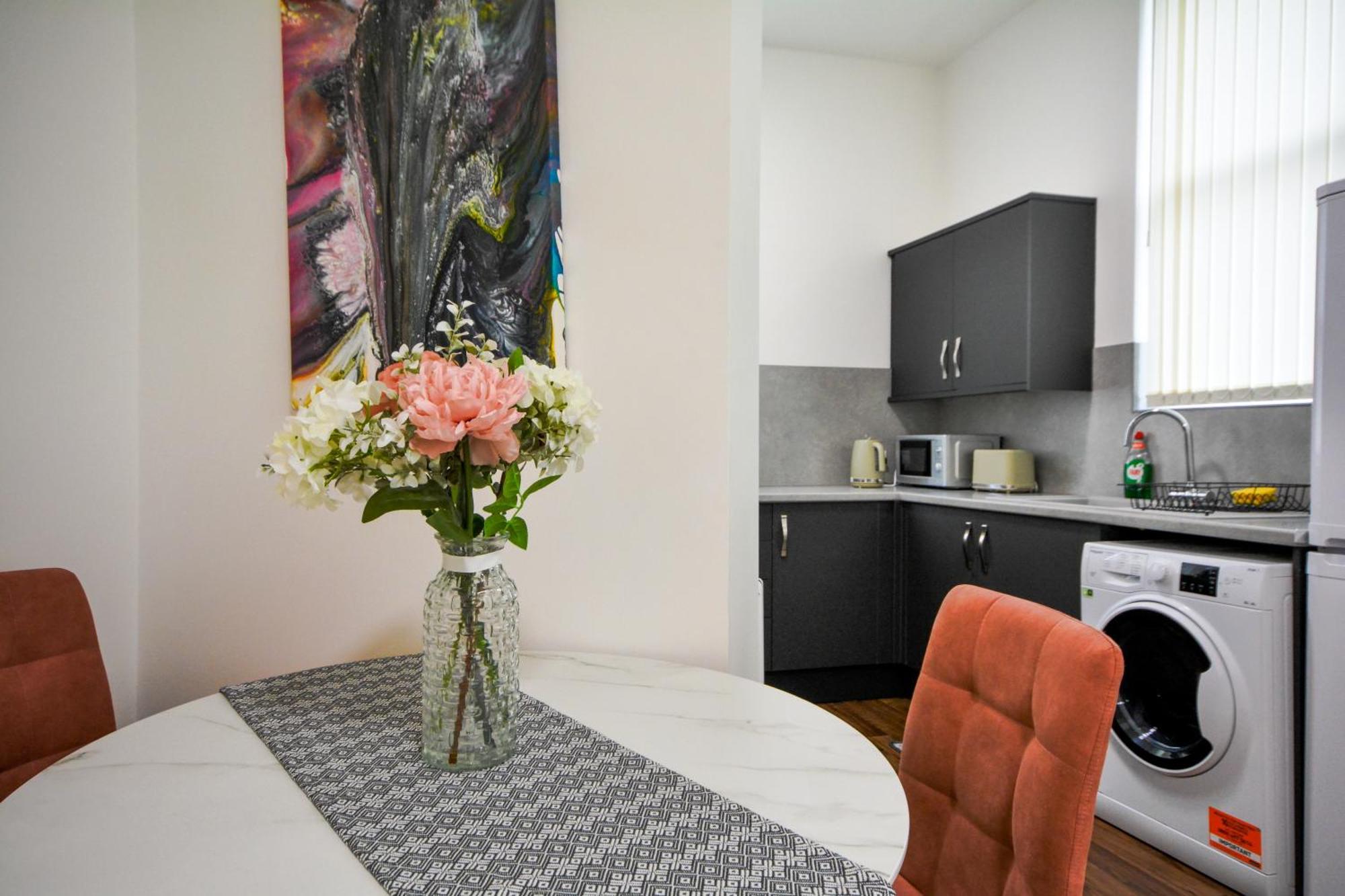 Stylish Suite With Free Parking Manchester Zewnętrze zdjęcie